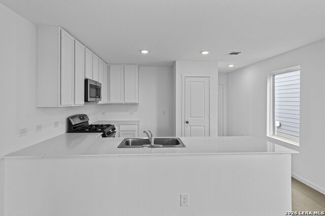 Image 4 of 27 For 12907 Kathleen St