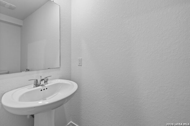 Image 6 of 27 For 12907 Kathleen St