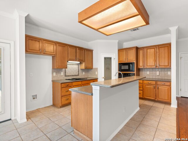 Image 18 of 36 For 16426 Chase Oak