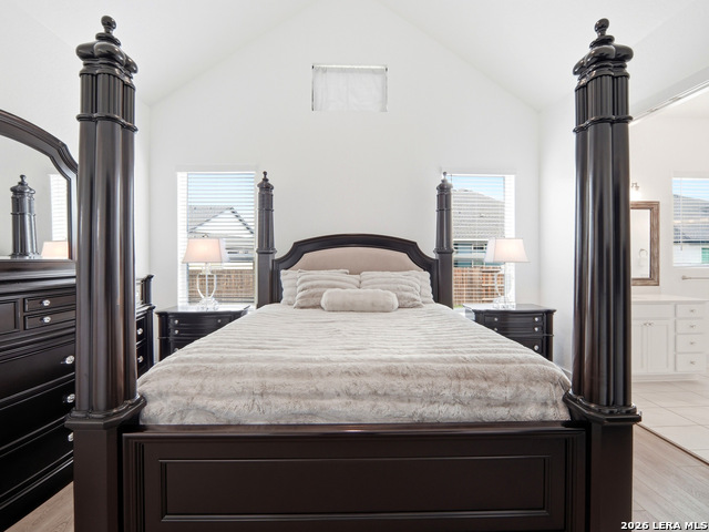 Image 32 of 63 For 532 Caliban  