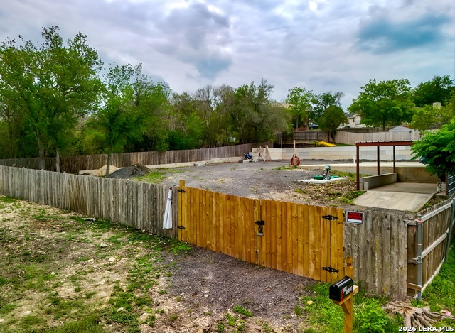 Image 2 of 19 For 6514 Gilder  