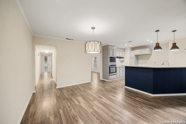 Image 13 of 34 For 6231 Farragut Dr