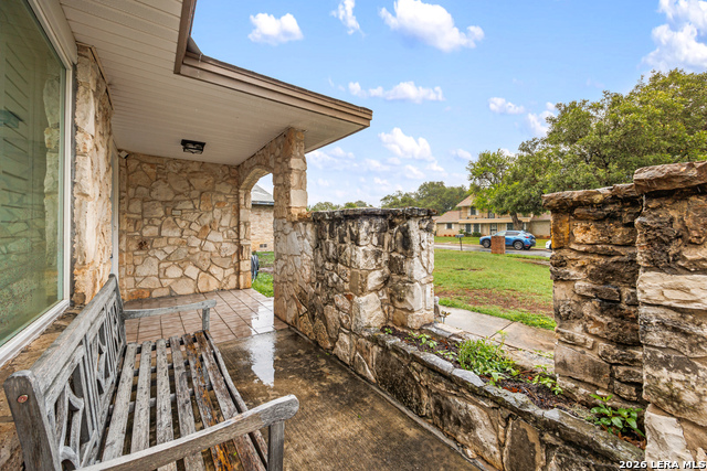 Image 4 of 34 For 6231 Farragut Dr