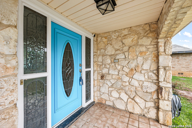 Image 5 of 34 For 6231 Farragut Dr