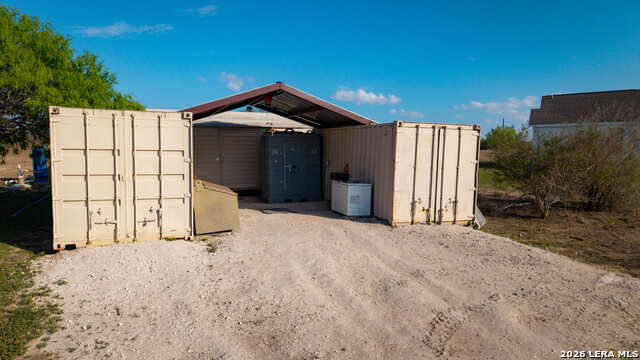 Listing photo id 35 for 208 Well Pad Rd