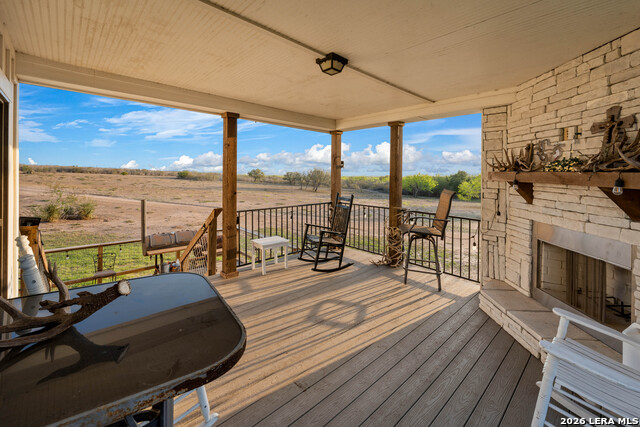 Listing photo id 4 for 208 Well Pad Rd