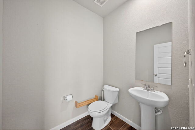 Image 20 of 38 For 14640 Sweet Clover