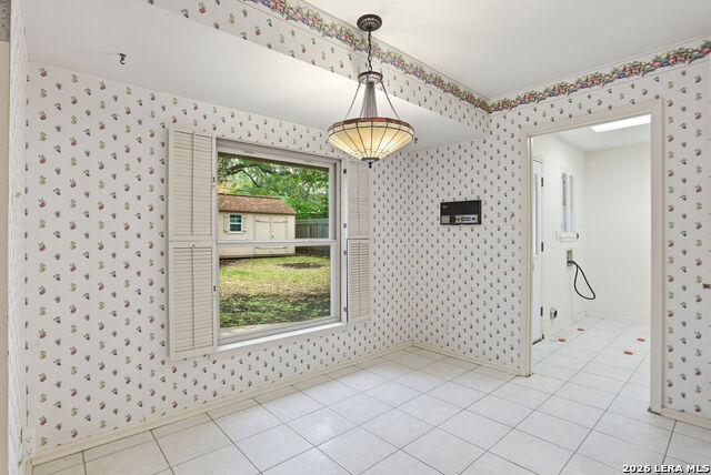 Image 17 of 31 For 10315 Luzon Dr