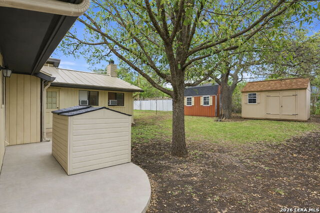 Image 29 of 31 For 10315 Luzon Dr