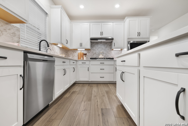 Image 22 of 54 For 12458 Diagon Alley