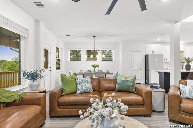 Image 4 of 54 For 12458 Diagon Alley