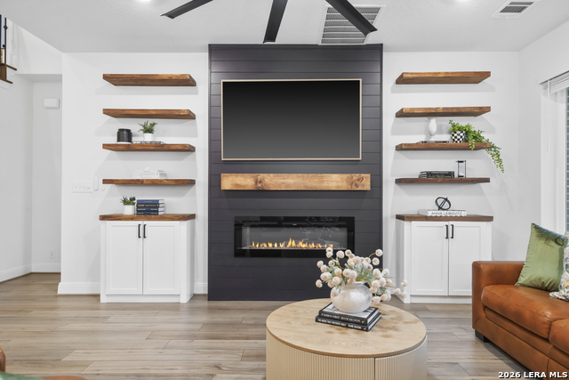 Image 8 of 54 For 12458 Diagon Alley