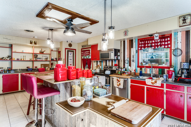 Image 14 of 38 For 8910 Forest Trl