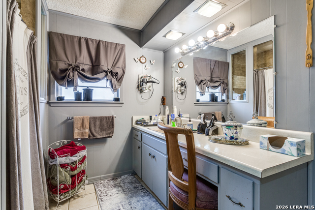 Image 21 of 38 For 8910 Forest Trl