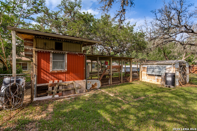 Image 31 of 38 For 8910 Forest Trl