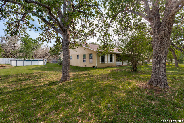 Image 4 of 38 For 8910 Forest Trl