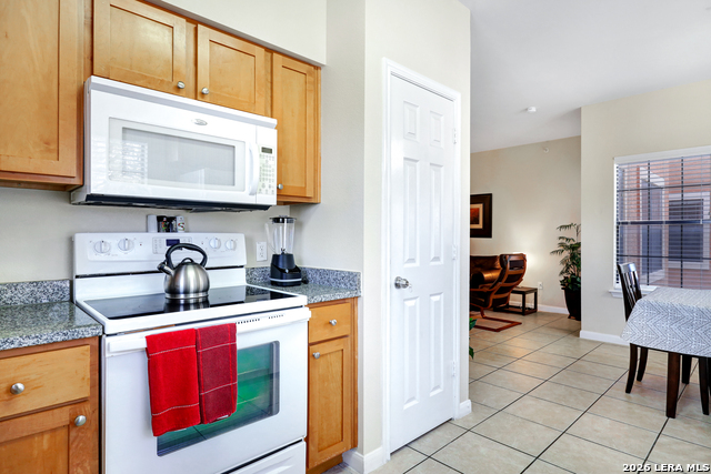 Image 16 of 47 For 6160 Eckhert  Apt 1721