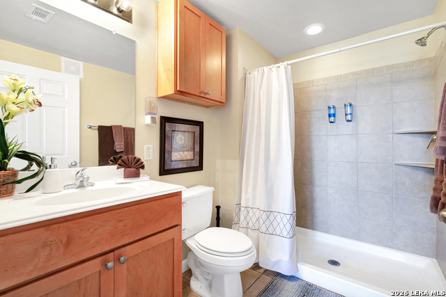 Image 35 of 47 For 6160 Eckhert  Apt 1721