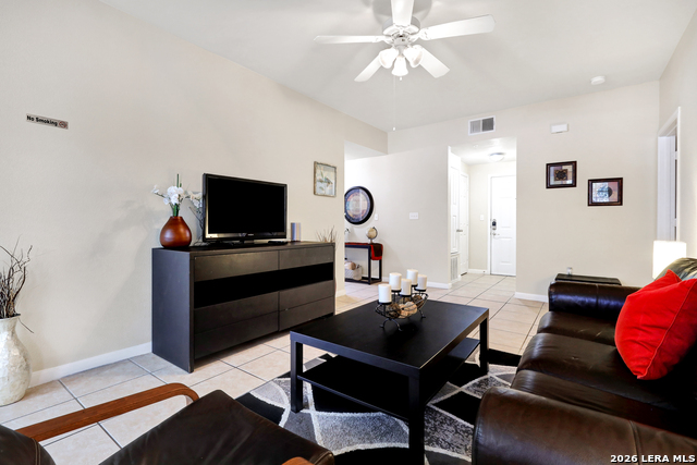 Image 7 of 47 For 6160 Eckhert  Apt 1721