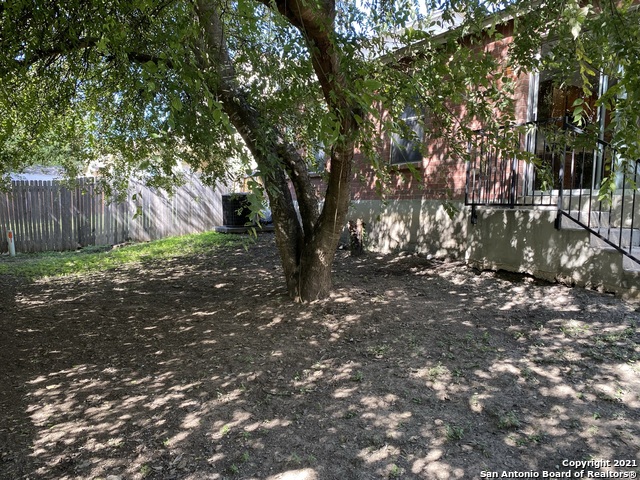 Image 13 of 13 For 511 Mathis Meadows