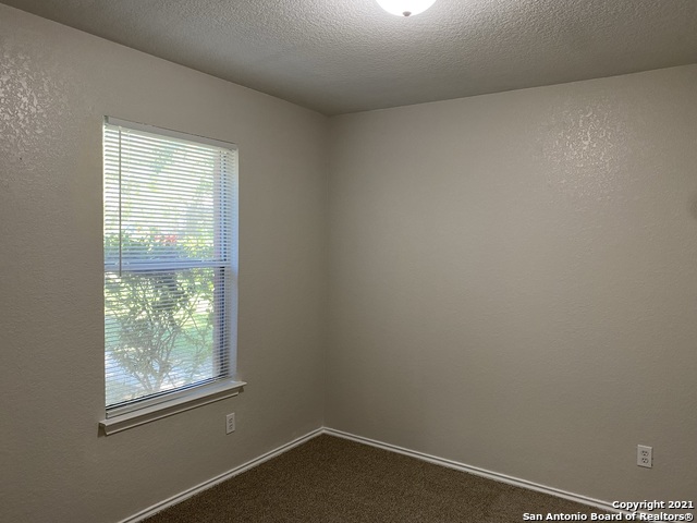 Image 6 of 13 For 511 Mathis Meadows