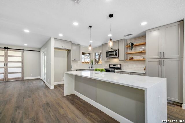 Image 10 of 27 For 411 Millwood Ln