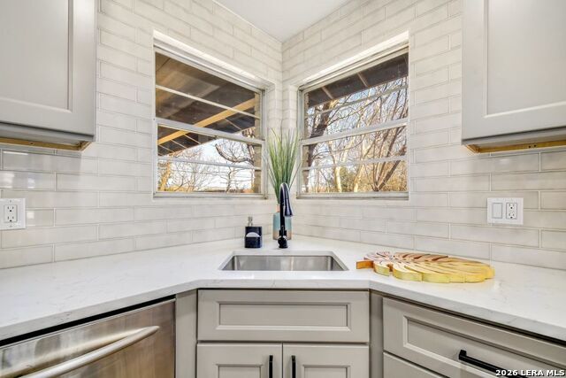 Image 12 of 27 For 411 Millwood Ln