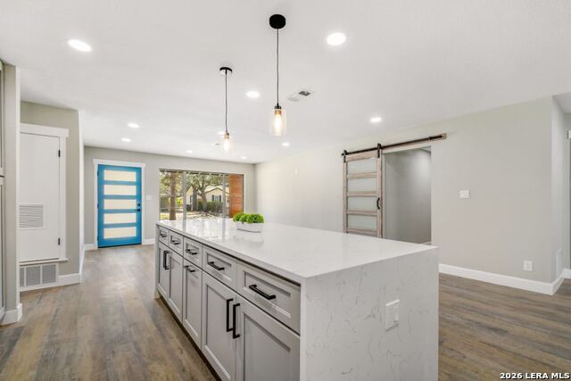 Image 13 of 27 For 411 Millwood Ln