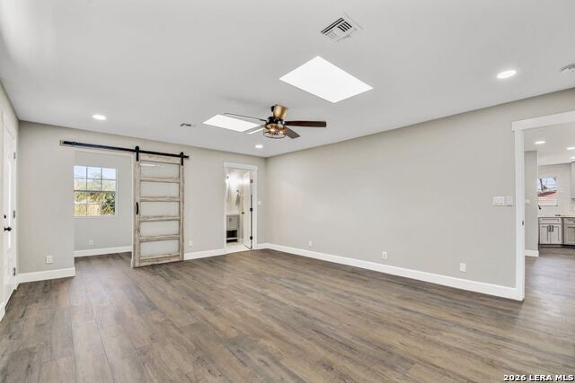 Image 18 of 27 For 411 Millwood Ln