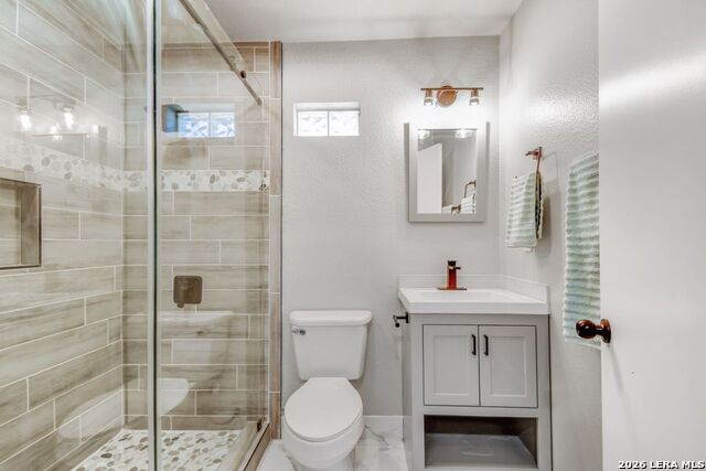 Image 19 of 27 For 411 Millwood Ln