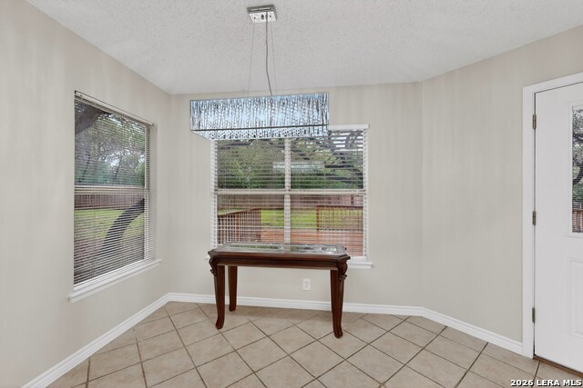 Image 16 of 40 For 11329 Redlands Park Dr