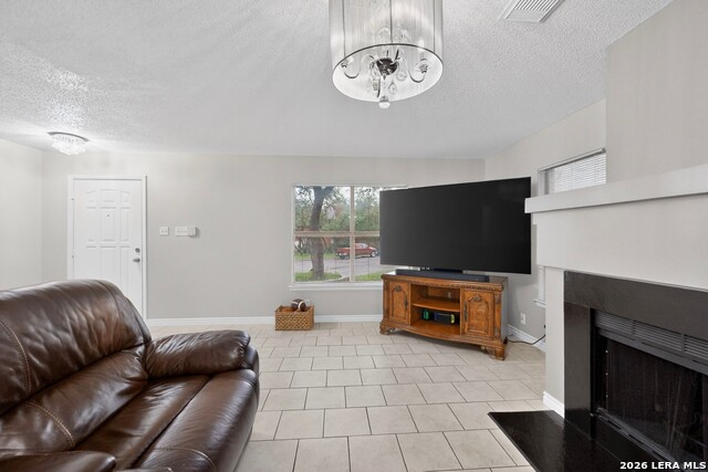 Image 8 of 40 For 11329 Redlands Park Dr