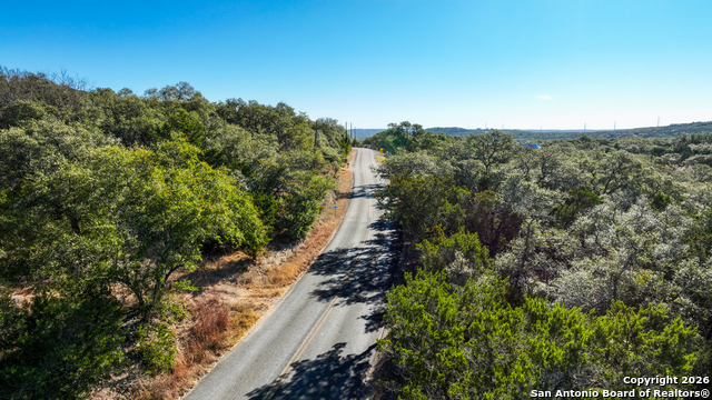 Listing photo id 10 for 1515 Old Boerne Rd