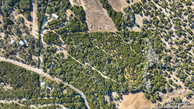 Listing photo id 3 for 1515 Old Boerne Rd