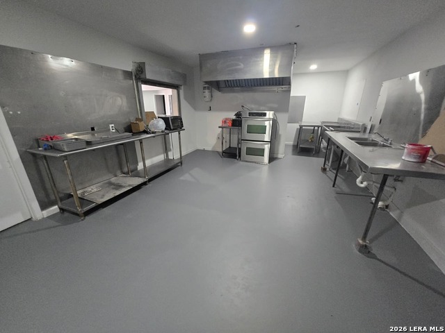 Image 5 of 11 For 329 School Dr