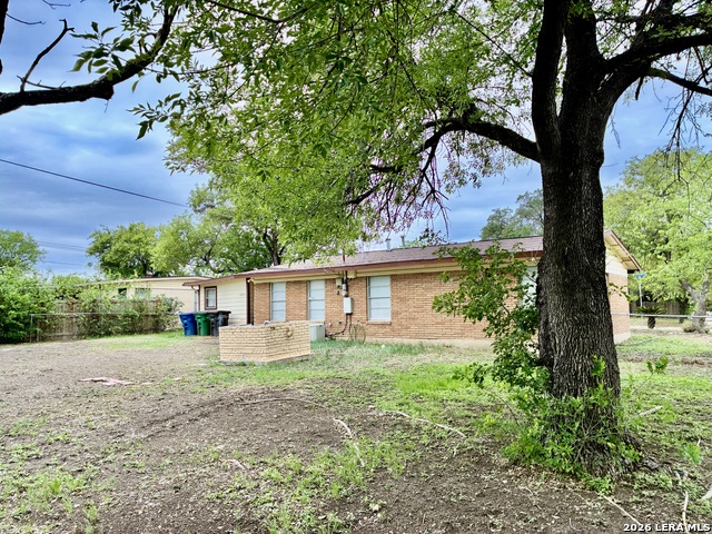 Image 4 of 11 For 460 Rampart Dr.