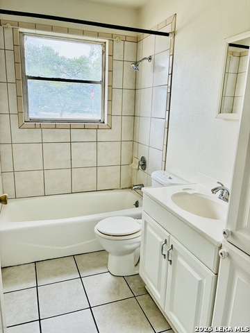 Image 6 of 11 For 460 Rampart Dr.