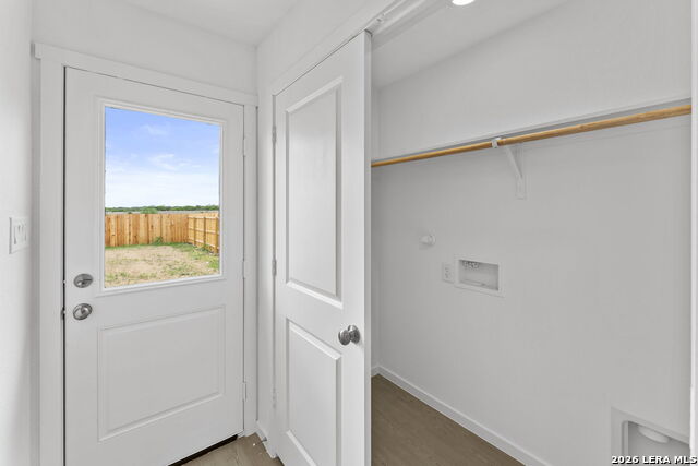 Image 11 of 30 For 12727 Kathleen St