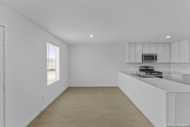 Image 5 of 30 For 12727 Kathleen St