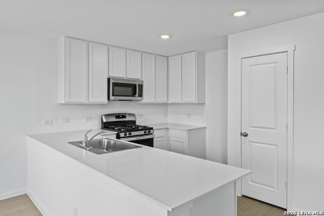 Image 7 of 30 For 12727 Kathleen St