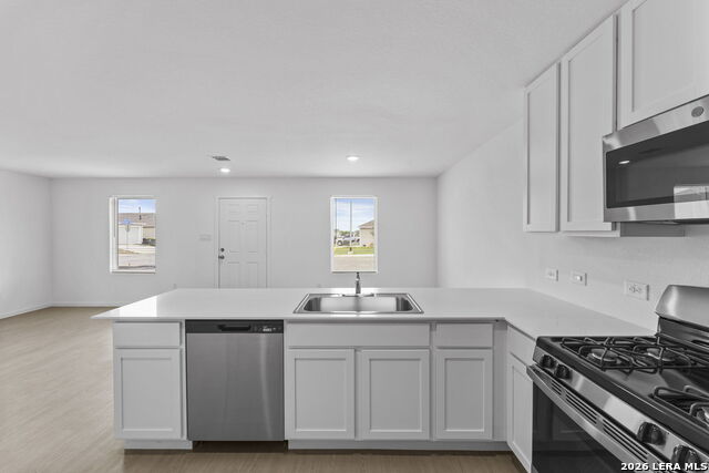 Image 9 of 30 For 12727 Kathleen St