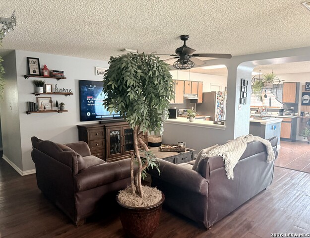 Image 4 of 14 For 1410 Richland Hills Dr