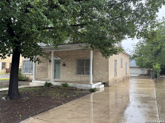 Image 3 of 29 For 1021 Alamo S