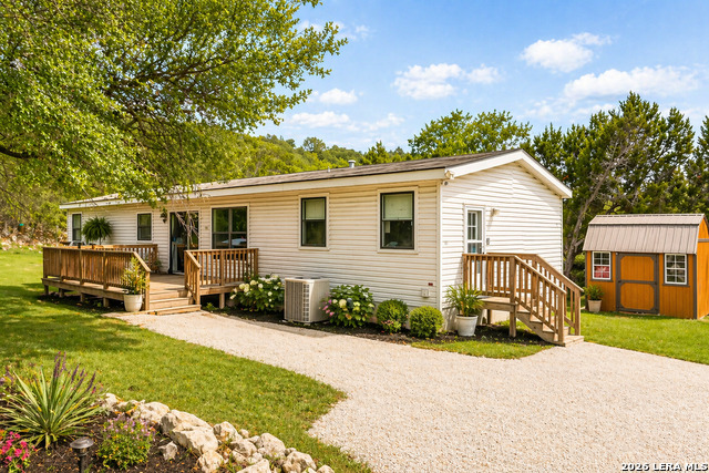 Details for 750 Regina Dr, Canyon Lake, TX 78133