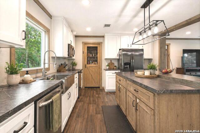 Image 10 of 30 For 750 Regina Dr