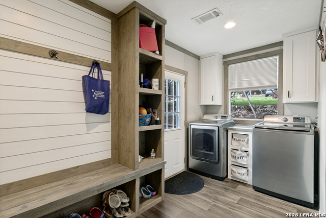 Image 20 of 30 For 750 Regina Dr