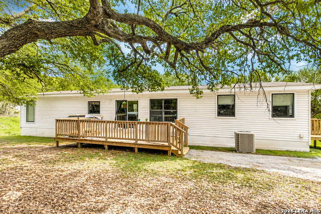 Image 23 of 30 For 750 Regina Dr