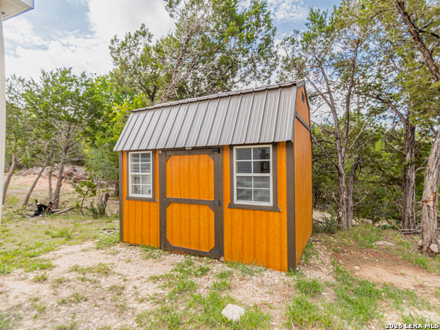 Image 25 of 30 For 750 Regina Dr