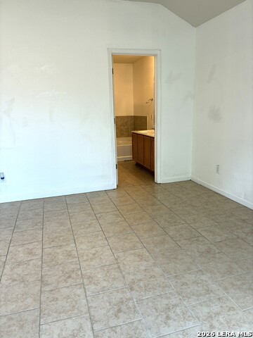 Listing photo id 13 for 2603 White Wing Way