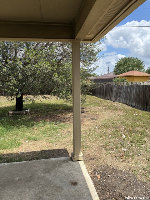 Listing photo id 29 for 2603 White Wing Way